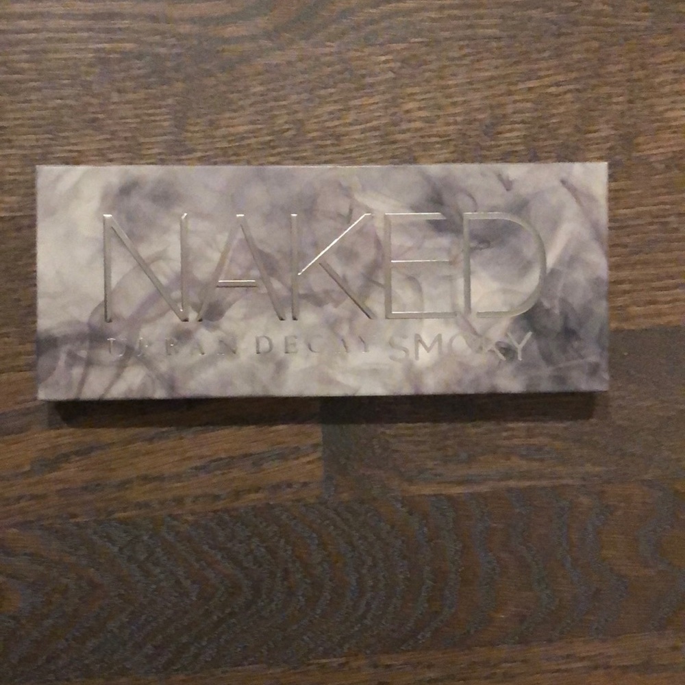 Naked Smoky Pallet
